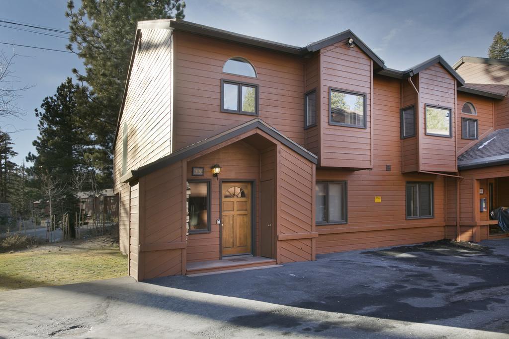 Mammoth Village Properties By 101 Great Escapes Mammoth Lakes Ruang foto