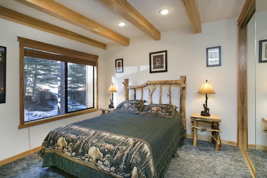 Mammoth Village Properties By 101 Great Escapes Mammoth Lakes Ruang foto